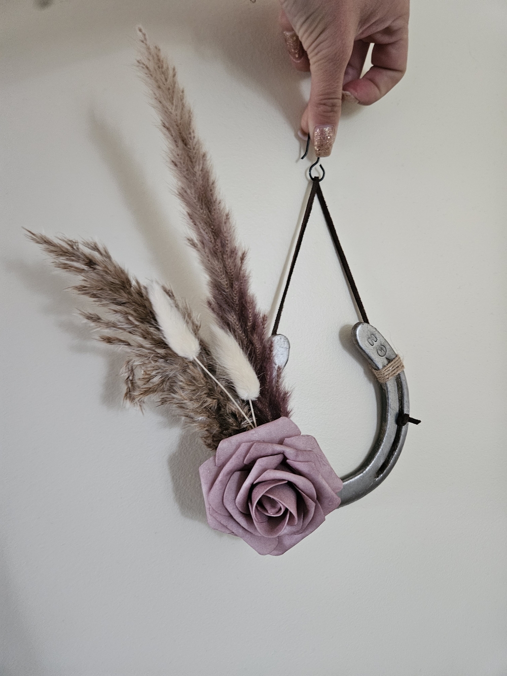 Decorative Horseshoe Wall Hanging with Pink Flower Accent